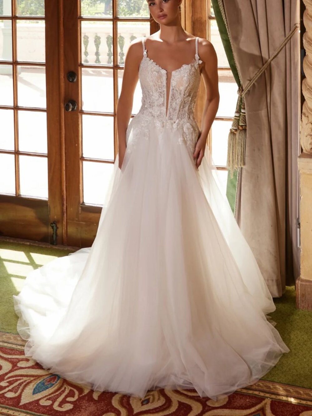 WHITE WEDDING GOWN, NEW LONG EMBROIDERED CORSET A LINE TULLE BRIDAL GOWN JE1021